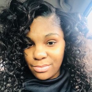 Meet your Posher, Jasmine